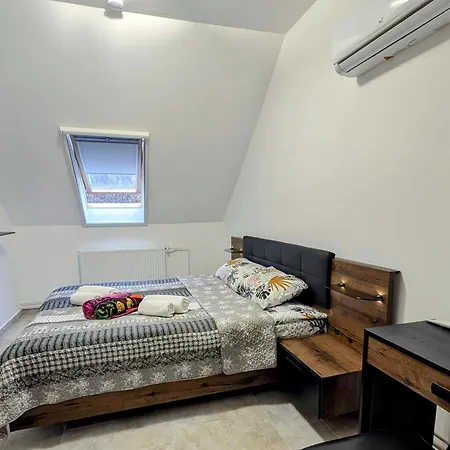 Apartment Moon Light Heviz